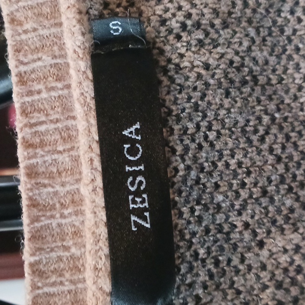 Leopard Print Cardigan - Picture 3 of 4